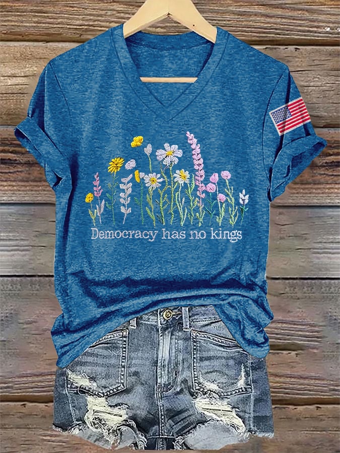V-Neck Retro Democracy Has No Kings Print T-Shirt