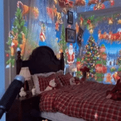 Bright HD holiday projection details