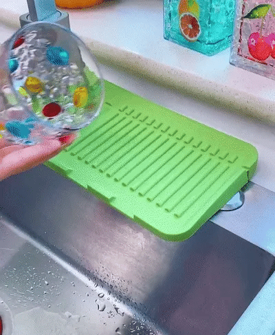 Sink splash guard in use